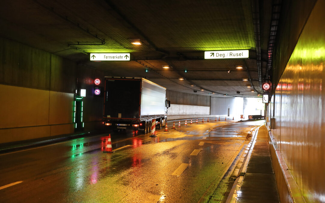 Anprallschutz im B 11-Tunnel wird am Dienstag erneuert